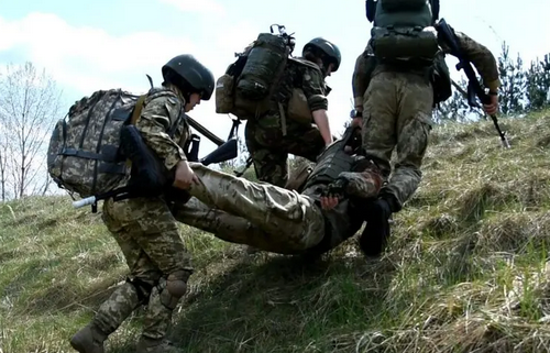 Міноборони презентувало «Пакунок пораненого» для військових 